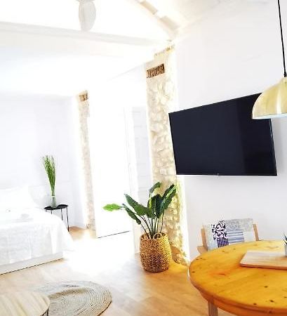 Manzano Palace. Habitaciones Y Suites 30 M2 En La Plaza Mayor 阿尔玛格鲁 外观 照片