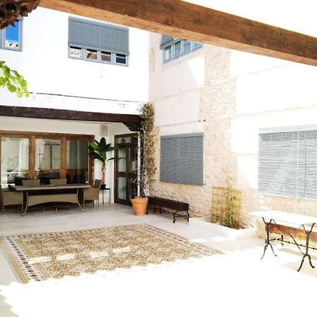 Manzano Palace. Habitaciones Y Suites 30 M2 En La Plaza Mayor 阿尔玛格鲁 外观 照片
