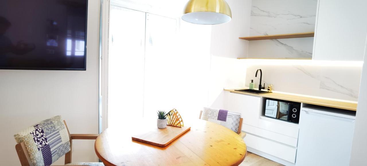 Manzano Palace. Habitaciones Y Suites 30 M2 En La Plaza Mayor 阿尔玛格鲁 外观 照片
