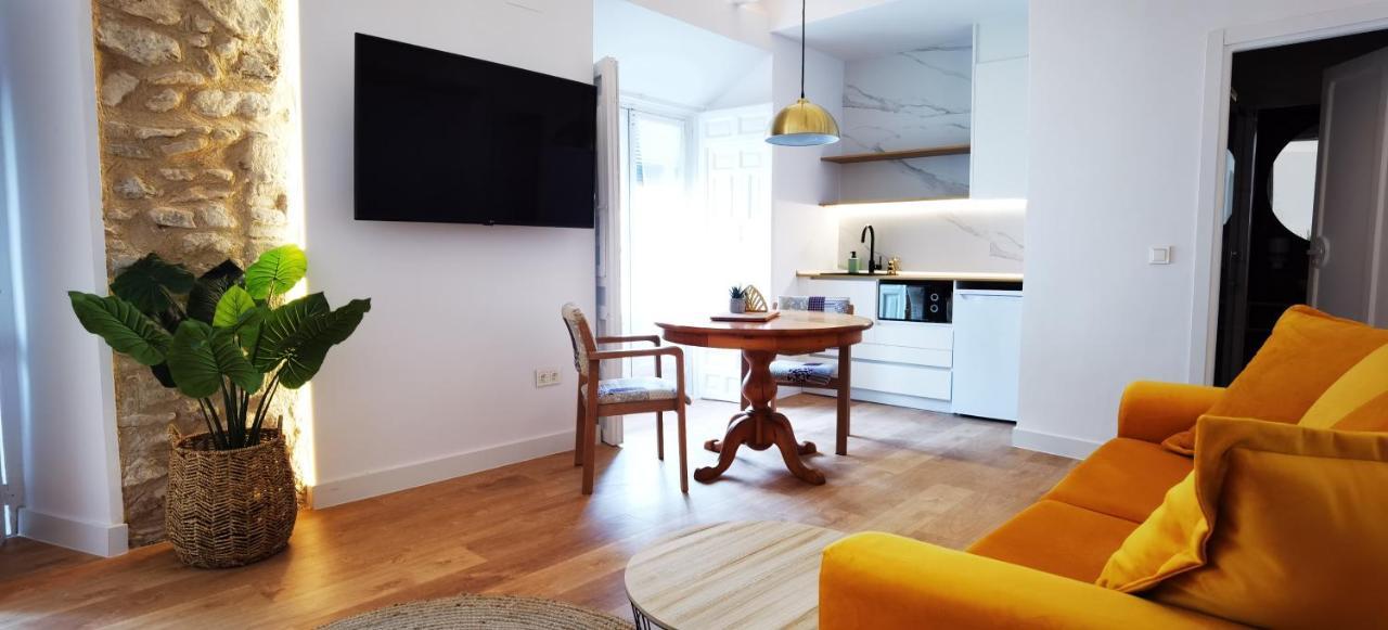 Manzano Palace. Habitaciones Y Suites 30 M2 En La Plaza Mayor 阿尔玛格鲁 外观 照片