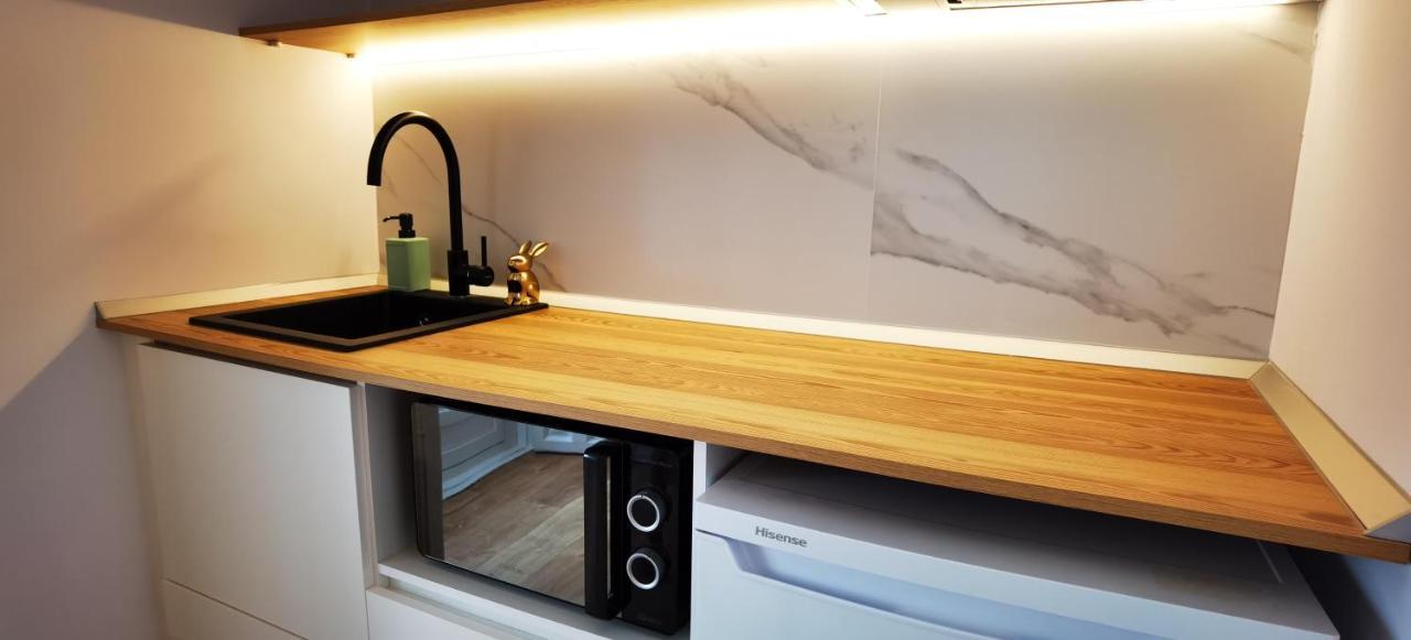 Manzano Palace. Habitaciones Y Suites 30 M2 En La Plaza Mayor 阿尔玛格鲁 外观 照片