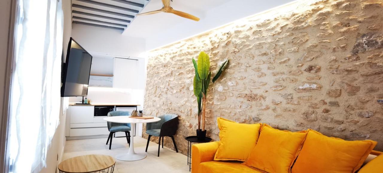 Manzano Palace. Habitaciones Y Suites 30 M2 En La Plaza Mayor 阿尔玛格鲁 外观 照片