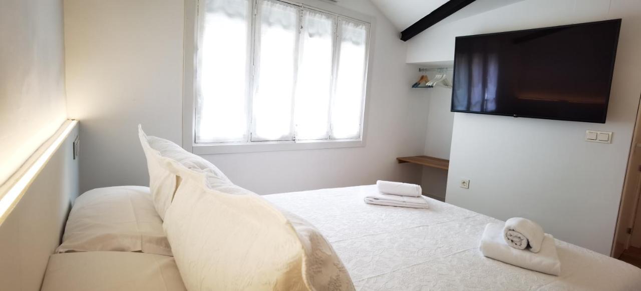 Manzano Palace. Habitaciones Y Suites 30 M2 En La Plaza Mayor 阿尔玛格鲁 外观 照片